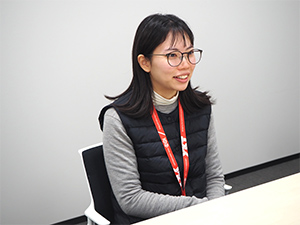 電子機器部 電子機器課 杉浦 真菜氏
