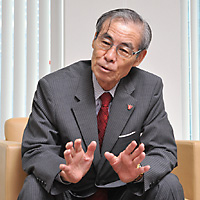 石澤氏