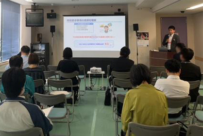 出展社プレゼンテーション「諏訪圏ものづくりの品質向上を目指して　品質管理の基礎知識 ～計測器管理の重要性とISO 9001を形骸化させない活用～」の様子